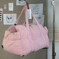 Ladda bild i gallerivisaren, HJALMAR HUNDE TASKE/BILSÆDE - STØVET LYSERØD

