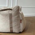 Ladda bild i gallerivisaren, NYHED - Lille Björk bilsäte för hundar - beige / Bred sammet 52 x 52 x 36 cm /  FÖRBESTÄLL vecka 36
